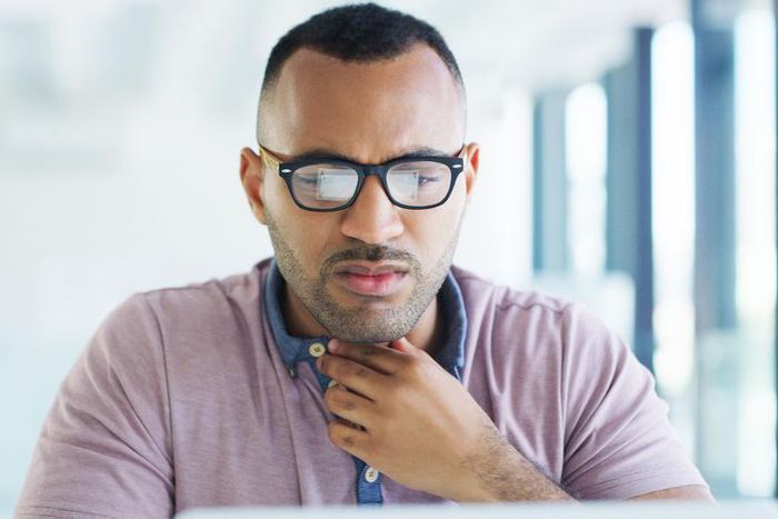 When a Sore Throat Might Be a COVID-19 Symptom