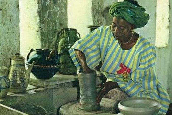 Did you know about Ladi Kwali, the woman on the 20 naira note?