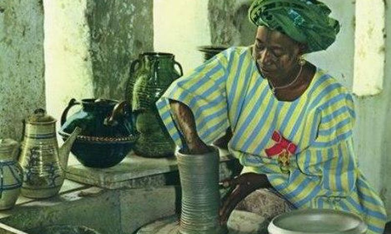 Did you know about Ladi Kwali, the woman on the 20 naira note?