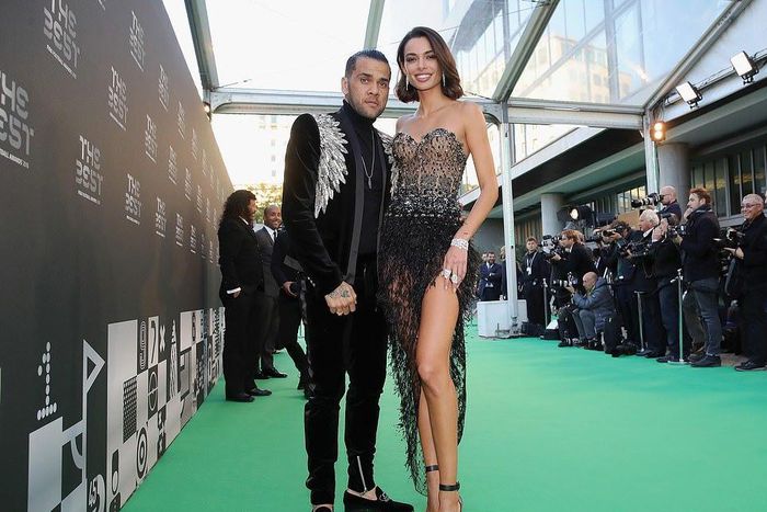 Dani Alves and Joana Sanz