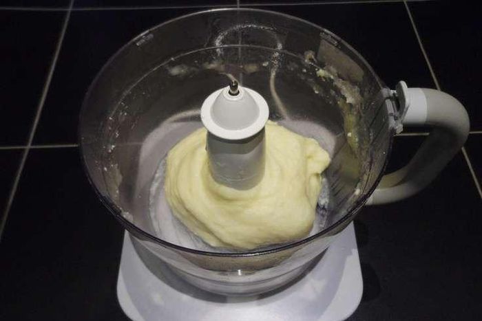 Make pounded yam with a blender with these easy steps. [themarketfoodshop]