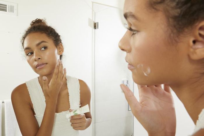 8 bad habits that trigger acne [bioclarity]