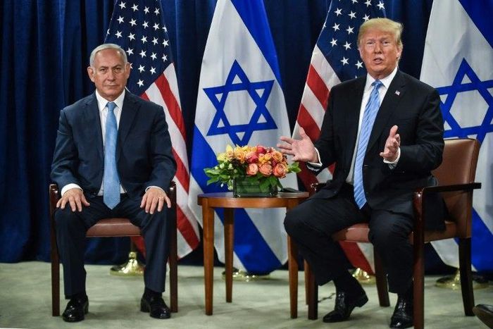 US President Donald Trump (R) meets with Israeli Prime Minister Benjamin Netanyahu on September 26, 2018 in New York on the sidelines of the UN General Assembly
