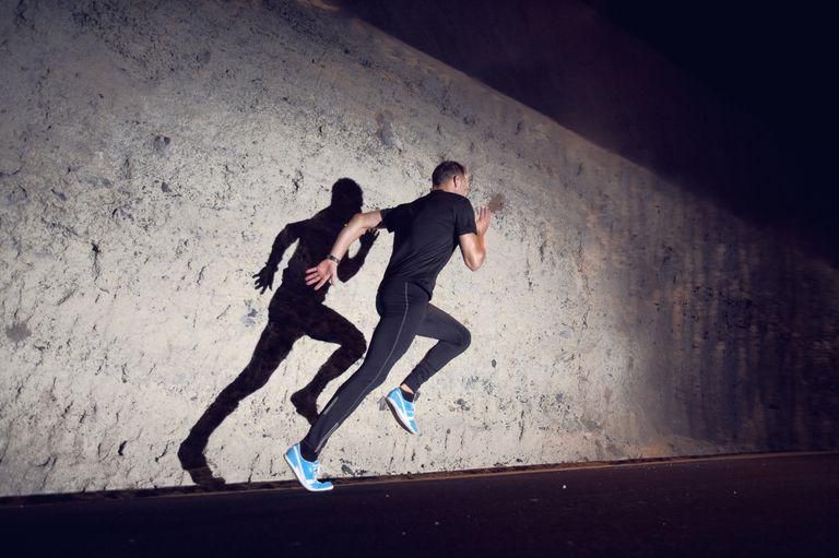 ___8883599___2018___9___21___10___man-sprinting-at-night-royalty-free-image-640471549-1537481676
