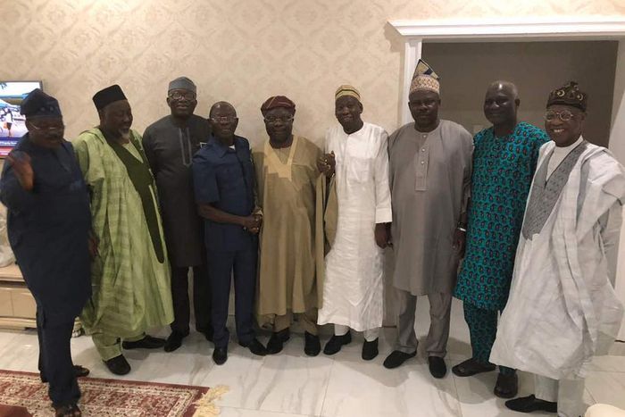 Omisore poses for pictures with APC chieftains after a meeting in Osogbo