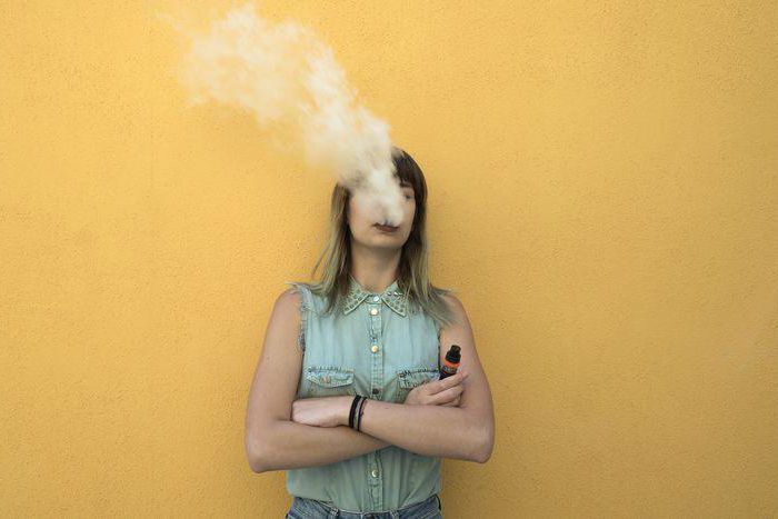 ___8911609___2018___9___28___1___electronic-cigarette-royalty-free-image-974664772-1537813083