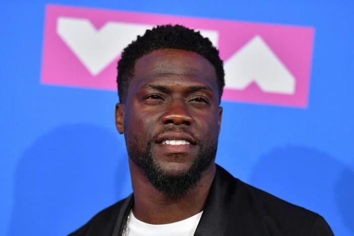 US actor comedian Kevin Hart has opted to withdraw as host of the Oscars rather than apologize for past anti-gay tweets