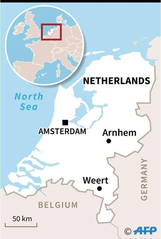 A map locating the cities of Arnhem and Weert in the Netherlands