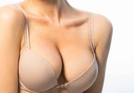 Seins qui démangent : quand une simple démangeaison cache un problème plus sérieux