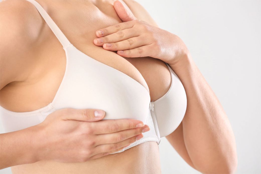 Seins qui démangent : quand une simple démangeaison cache un problème plus sérieux
