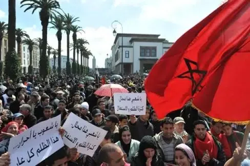 Maroc : deux personnes abattues, nouvelles manifestations