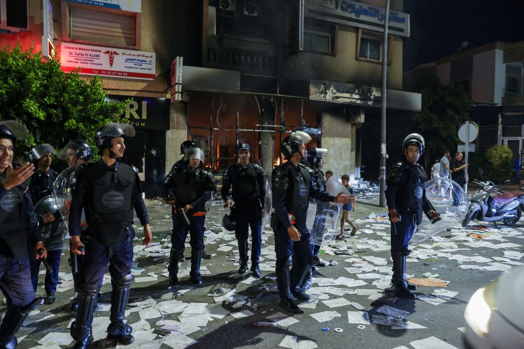 Maroc : deux personnes abattues, nouvelles manifestations