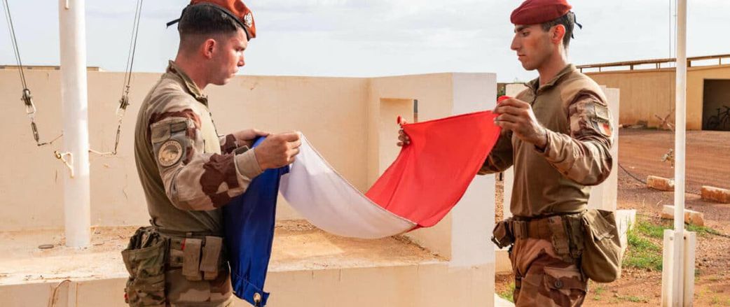 Sénégal : l'armée française commence à plier bagages