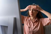 Migraine ? Voici 4 huiles essentielles qui soulagent vite !