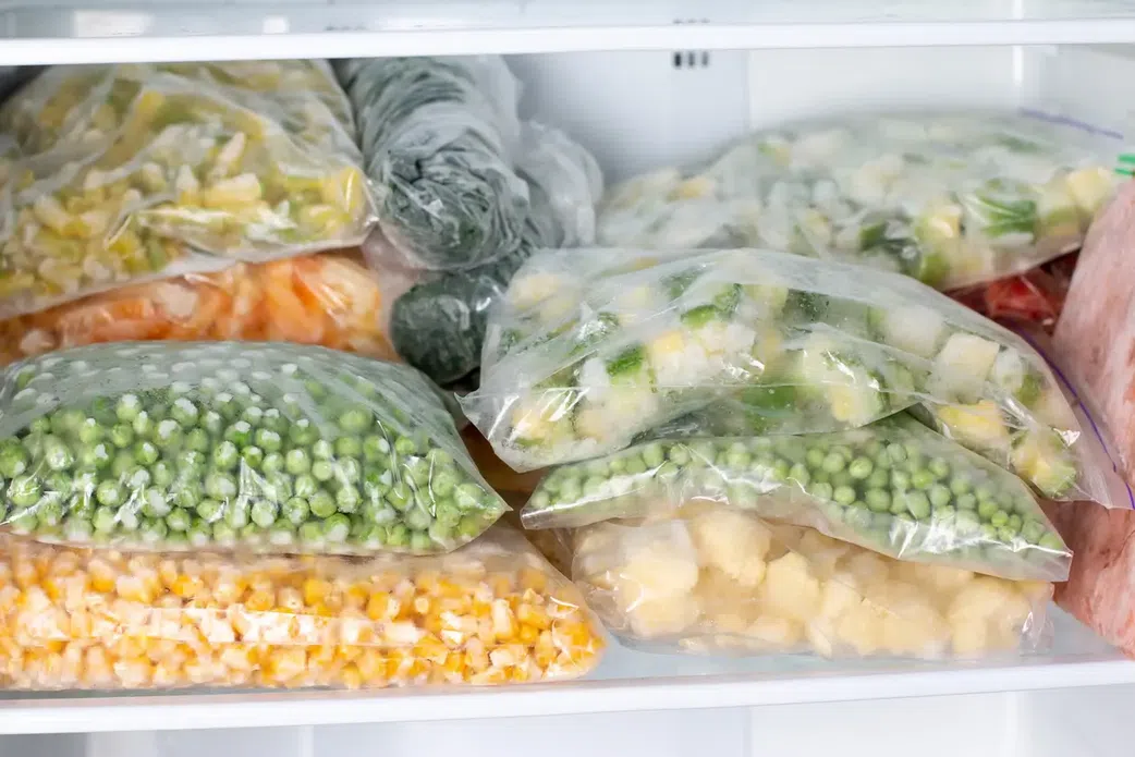 Vrai ou faux : Les légumes surgelés contiennent moins de nutriments que les légumes frais ?