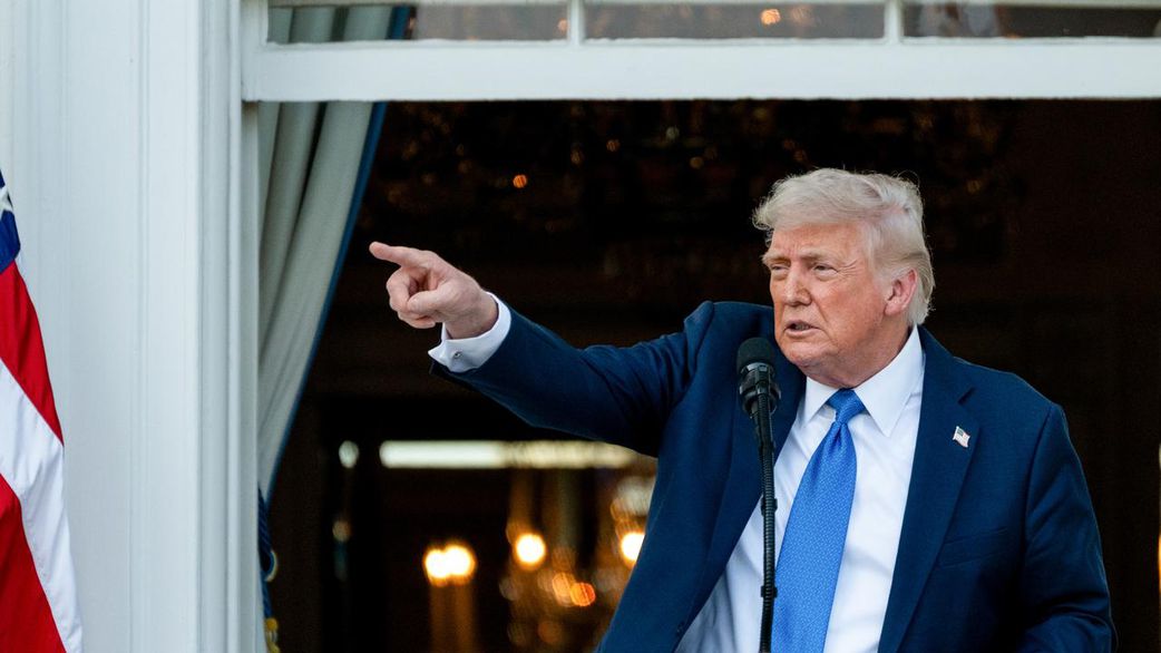 Donald Trump interdit aux ressortissants de douze pays d'entrer aux États-Unis