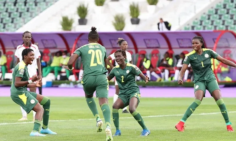 can-senegal-feminine