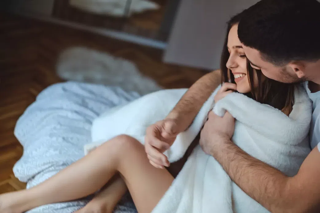 Premier rapport sexuel : que se passe-t-il dans le corps de la femme ?