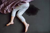 Pipis nocturnes : 8 raisons médicales possibles
