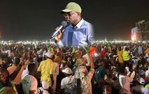 Tera-meeting de Pastef : Ousmane Sonko hausse le ton sur la “dette cachée”