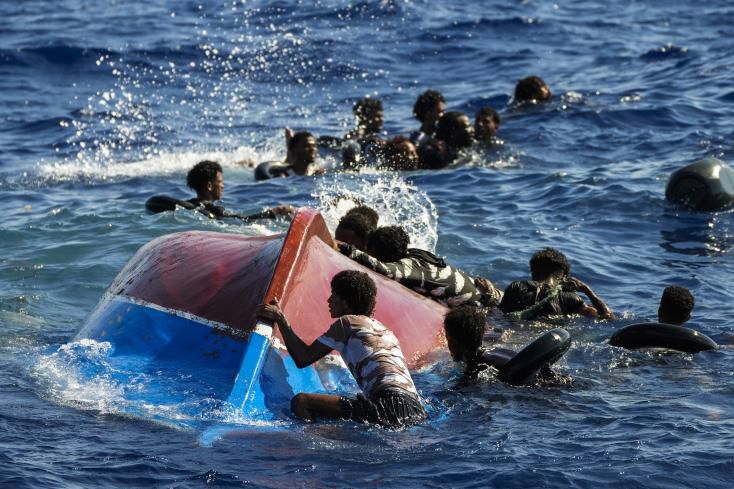 Une pirogue transportant 170 Sénégalais, dont 23 femmes et 7 enfants, périt en mer