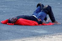 Un bébé jeté vivant à la mer, ses pleurs dérangeaient l'équipage