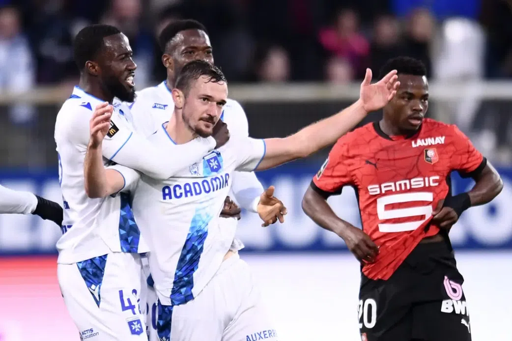 Rennes : la grosse colère de Habib Bèye