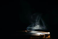 Bougies, encens, diffuseurs : une enquête alerte sur les parfums d'intérieur