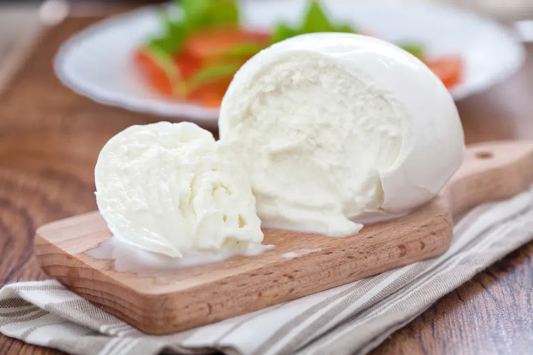 Cette mozzarella est vraiment à éviter au supermarché