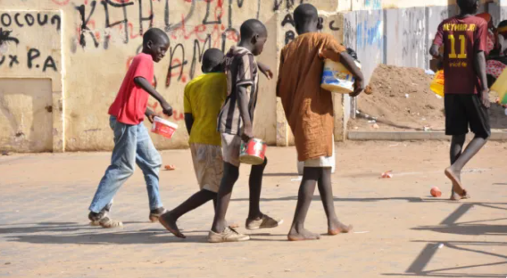 Mbour : Un chauffeur de "clando" roule sur trois talibés endormis