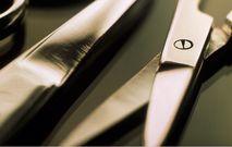 Les aveux glaçants de la jumelle qui a poignardé à mort sa sœur