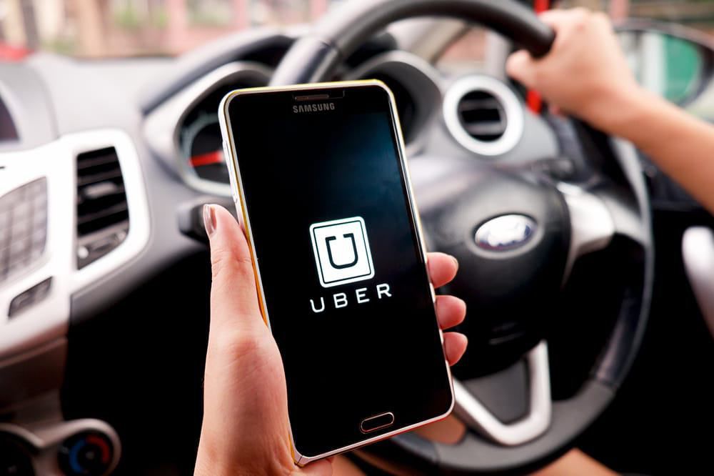 Ruiné, cet ex-joueur du PSG devient chauffeur Uber