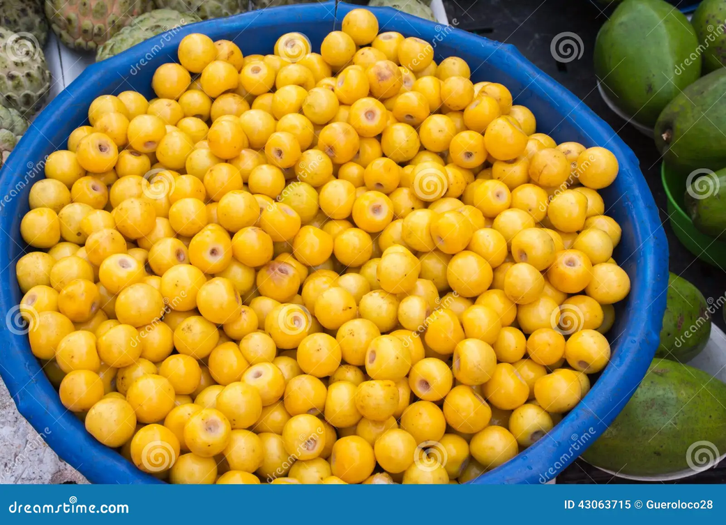 Ce fruit jaune qui pourrait être le secret de la jeunesse éternelle