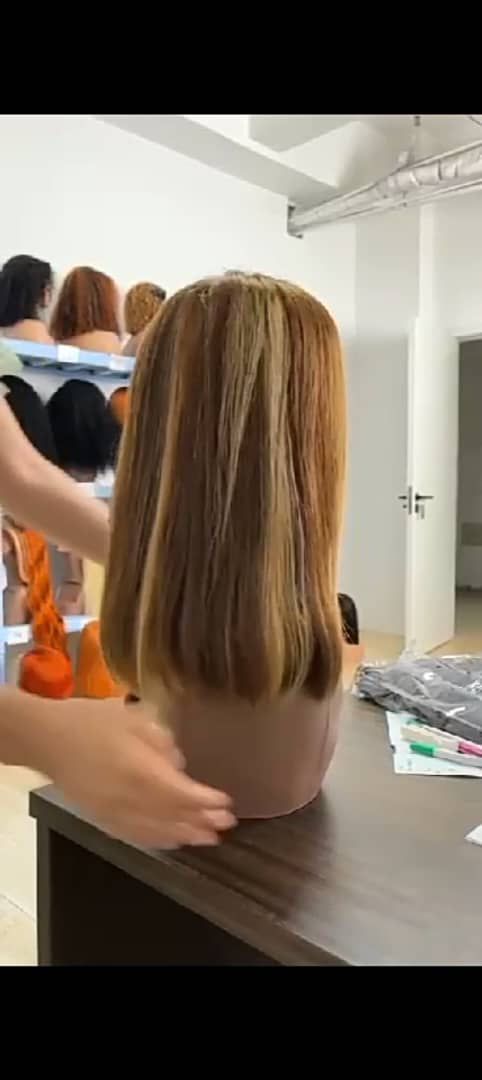 Escroquerie aux cheveux naturels : elle utilise une célèbre influenceuse pour gruger 70 victimes