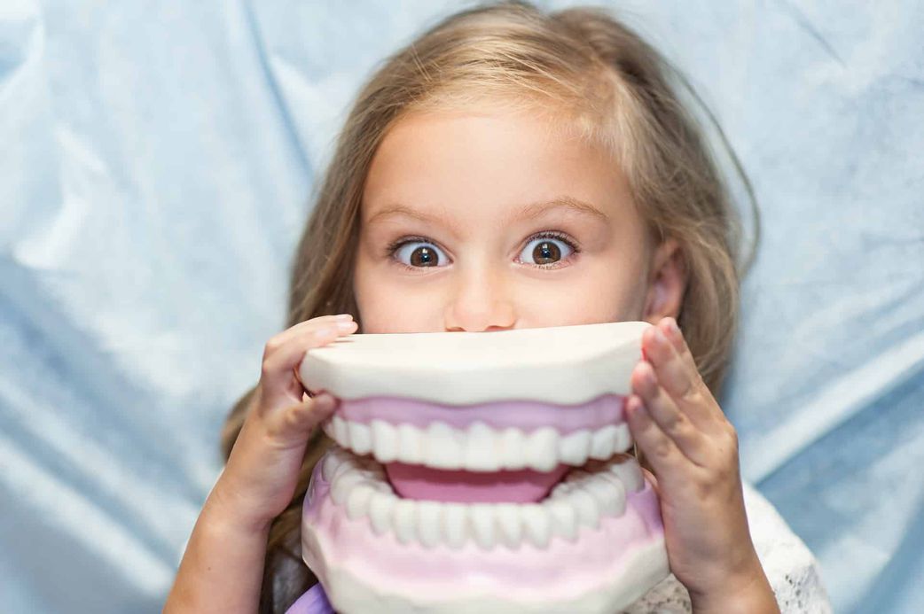 Rétrognathie : que faire en cas de dents en avant ?