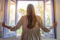Pourquoi il ne faut pas aérer sa maison entre 8h et 10h par temps froid
