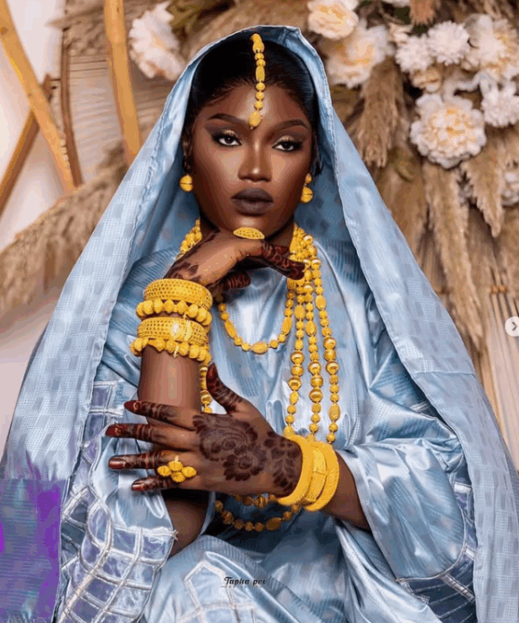 Al Khayri : Mamy Cobra célèbre son remariage dans un somptueux « Henné Time » (photo)