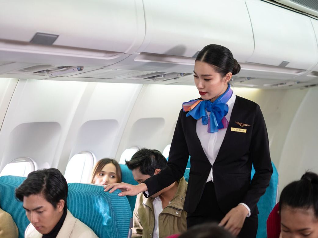 Syndrome aérotoxique : que cache l’air qu’on respire en avion ?
