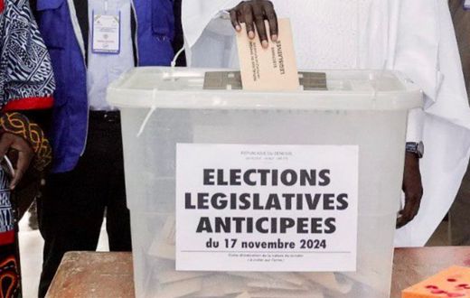 legislatives-elections-election-bureau-de-vote-17-novembre-2024
