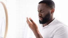 How to politely tell someone they have bad breath [VistaCreate]