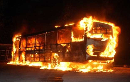 bus en feu