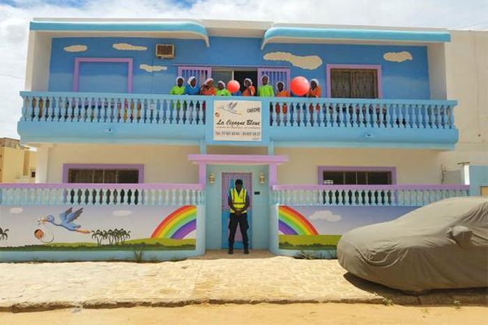 creche cigogne bleue