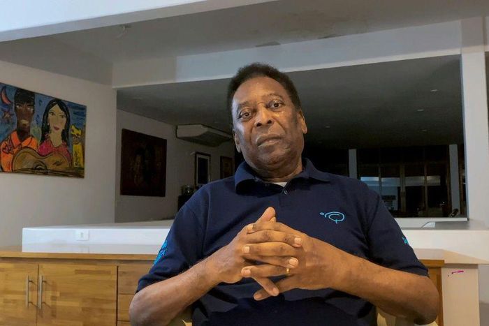 Pele assured his fans that he was in good health last  October