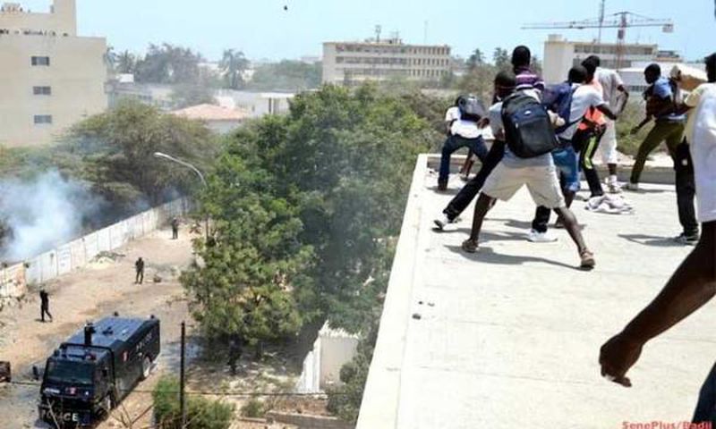 Grève Ucad Dakar Toit