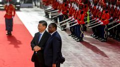 Le président Macky Sall en compagnie de son homologue Xi Jinping lors d'une visite de ce dernier au Sénégal