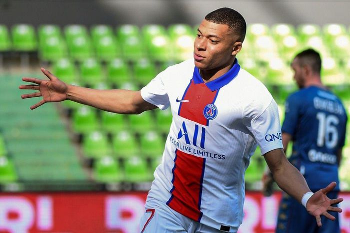 Kylian Mbappe has scored 25 Ligue 1 goals this season