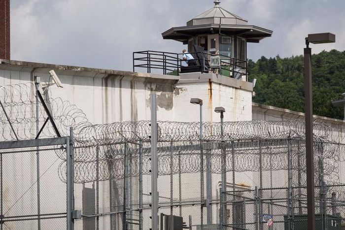 prison tour de contrôle