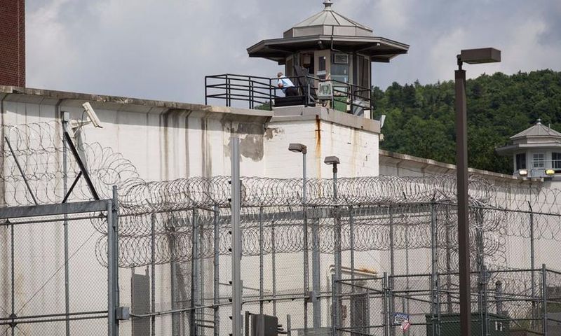 prison tour de contrôle