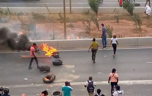 Des manifestants ont envahi la VDN