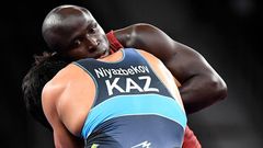 Tokyo 7 août 2021 | Le lutteur Adama Diatta (Sénégal) affronte Daulet Niyazbekov (Kazakhstan)